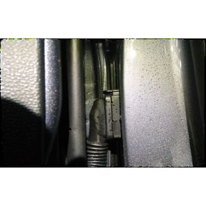 Защита электрических разъёмов двери BRONEBOX CLAMP